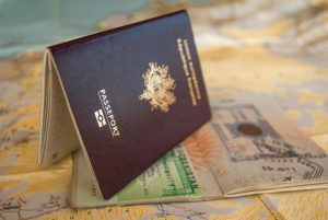 پیکاپ ویزا و پاسپورت کانادا